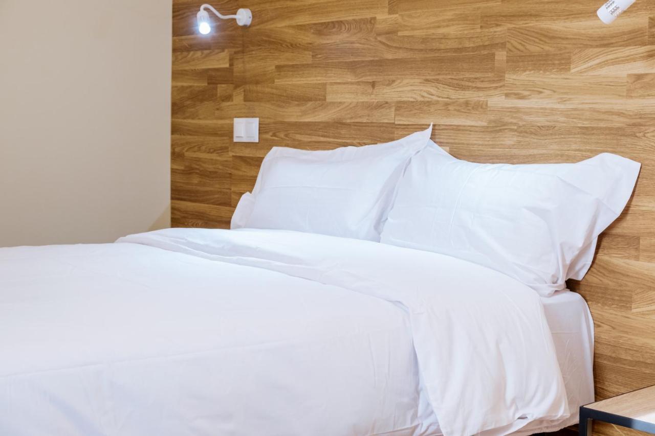 Apartahotel Golden Alcala Alcalá de Henares Екстериор снимка