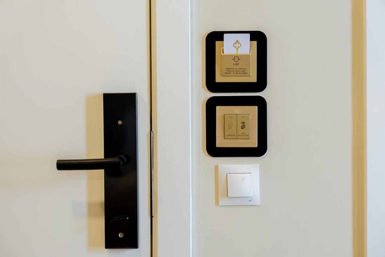 Apartahotel Golden Alcala Alcalá de Henares Екстериор снимка