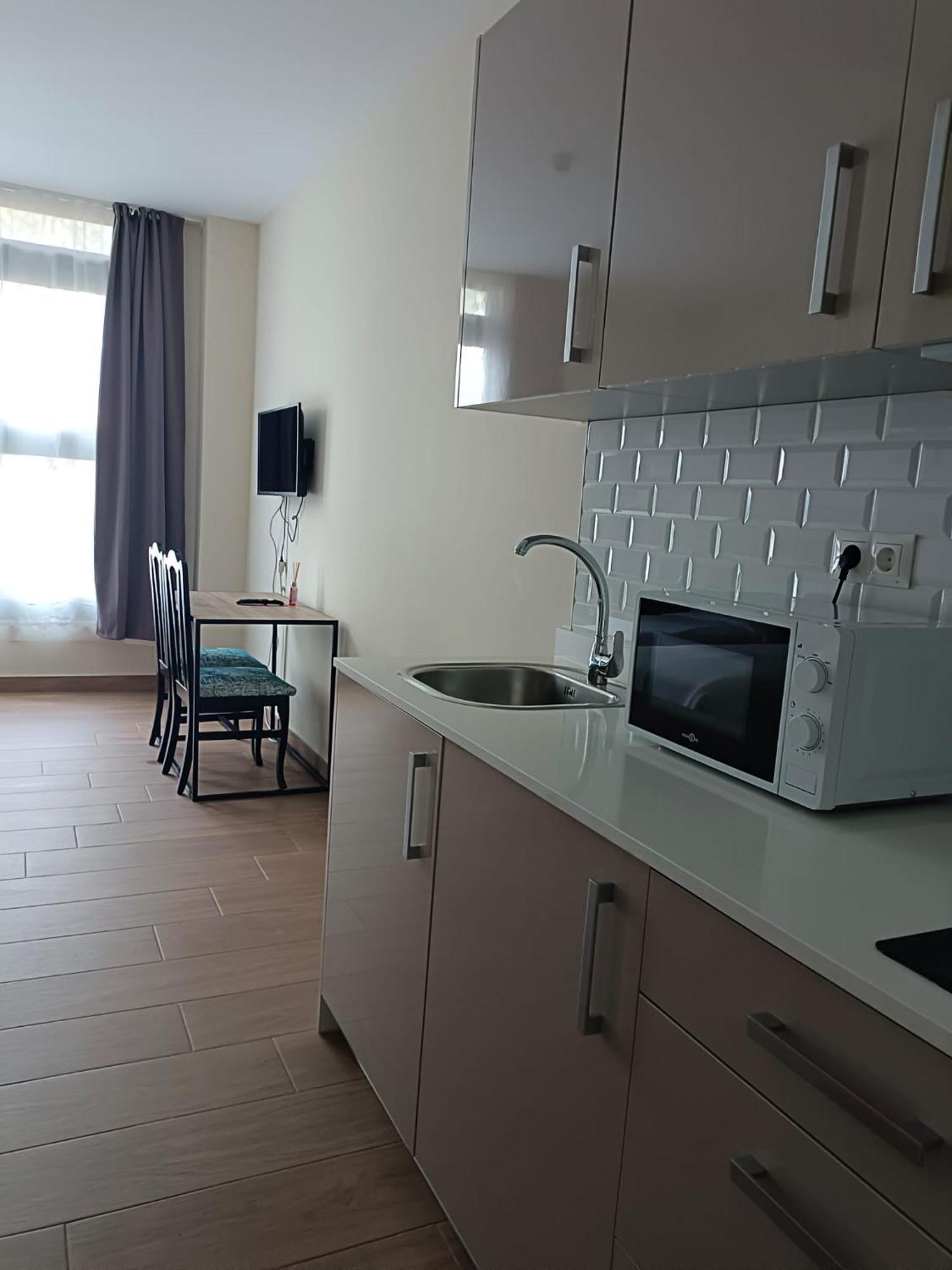 Apartahotel Golden Alcala Alcalá de Henares Екстериор снимка