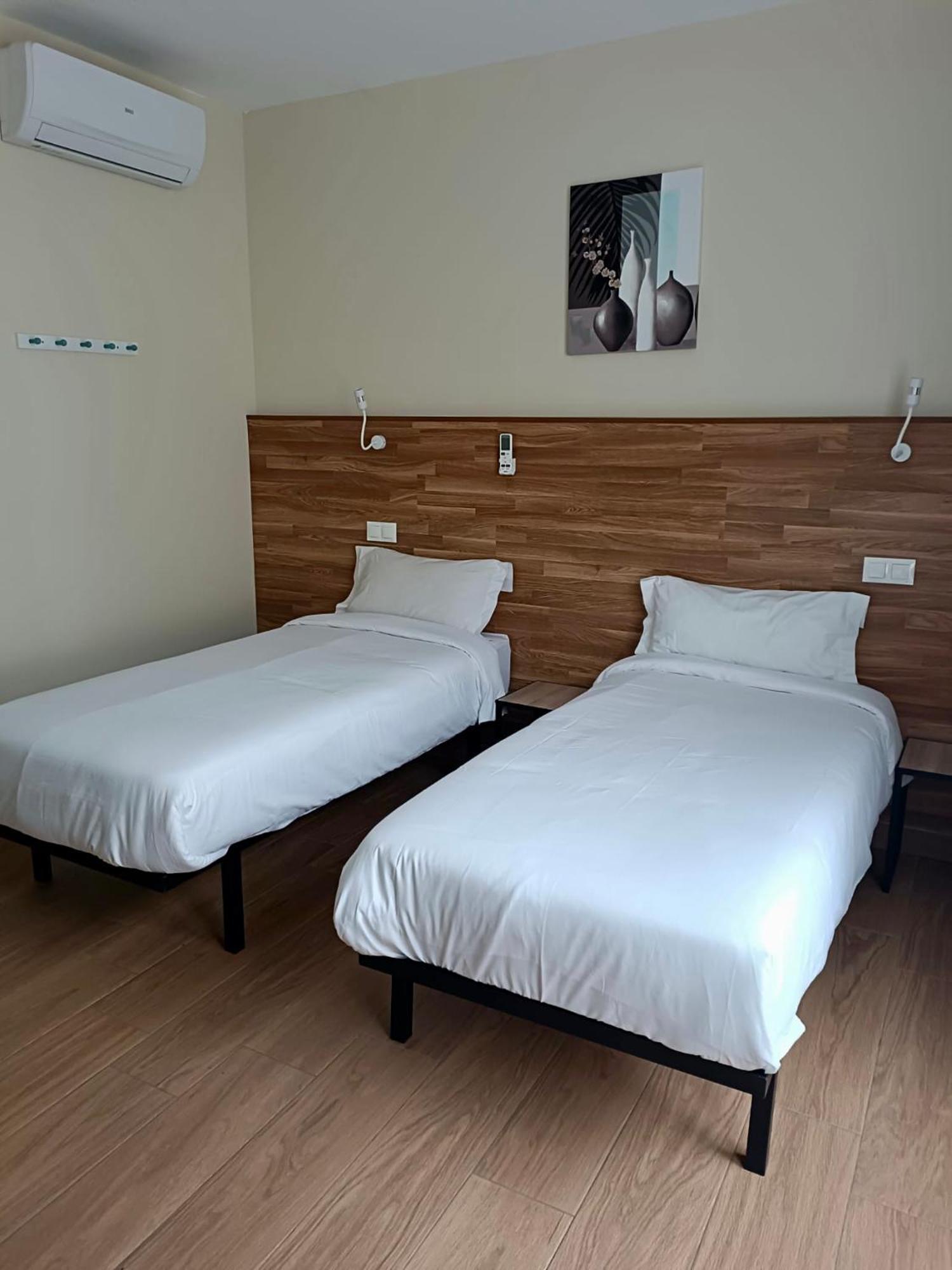Apartahotel Golden Alcala Alcalá de Henares Екстериор снимка