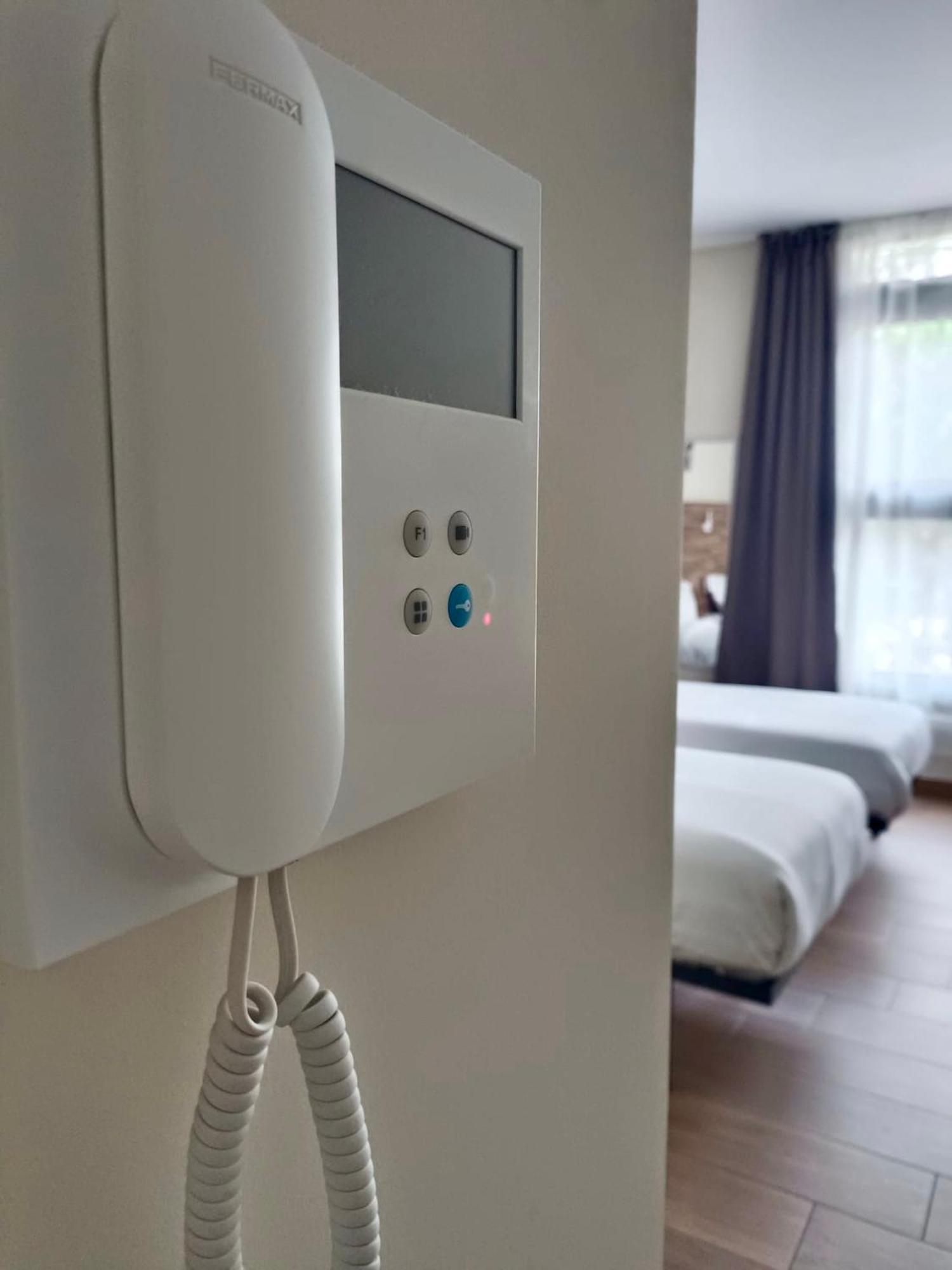 Apartahotel Golden Alcala Alcalá de Henares Екстериор снимка